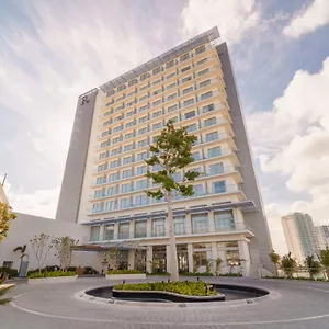 5* Отель Renaissance & Marina